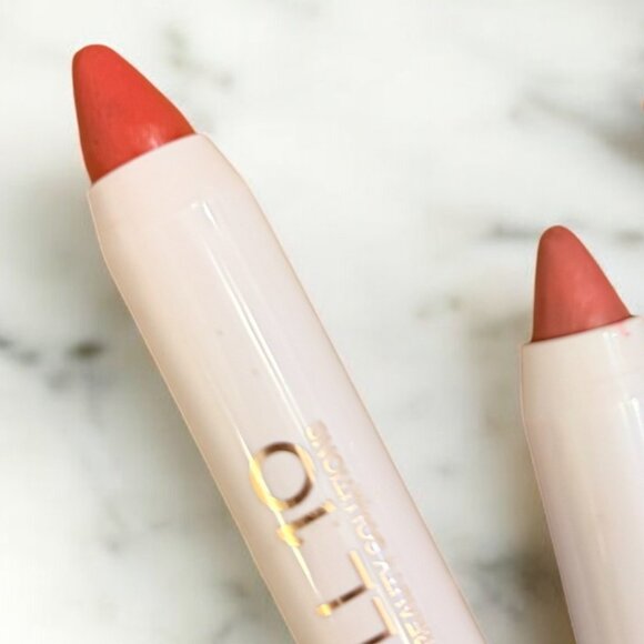 DOLL 10 NEW Lip Crayon Bundle X2 Full Size Be Fearless & No Boundaries Shades - Picture 3 of 5